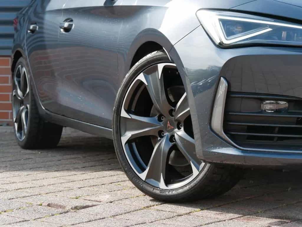 Cupra Leon ST VZ 2.0 TSI 4Drive 310 PS DSG|ACC|AHK|SHZ 03/2024-photo-1