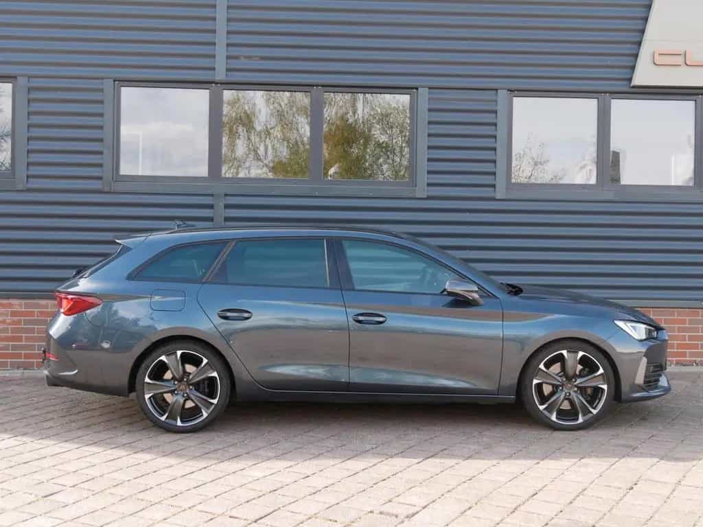 Cupra Leon ST VZ 2.0 TSI 4Drive 310 PS DSG|ACC|AHK|SHZ 03/2024-photo-11