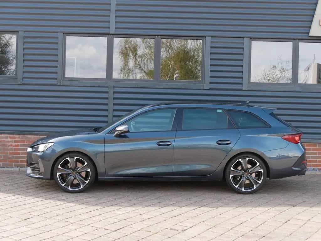 Cupra Leon ST VZ 2.0 TSI 4Drive 310 PS DSG|ACC|AHK|SHZ 03/2024-photo-6