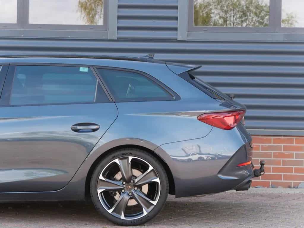 Cupra Leon ST VZ 2.0 TSI 4Drive 310 PS DSG|ACC|AHK|SHZ 03/2024-photo-9