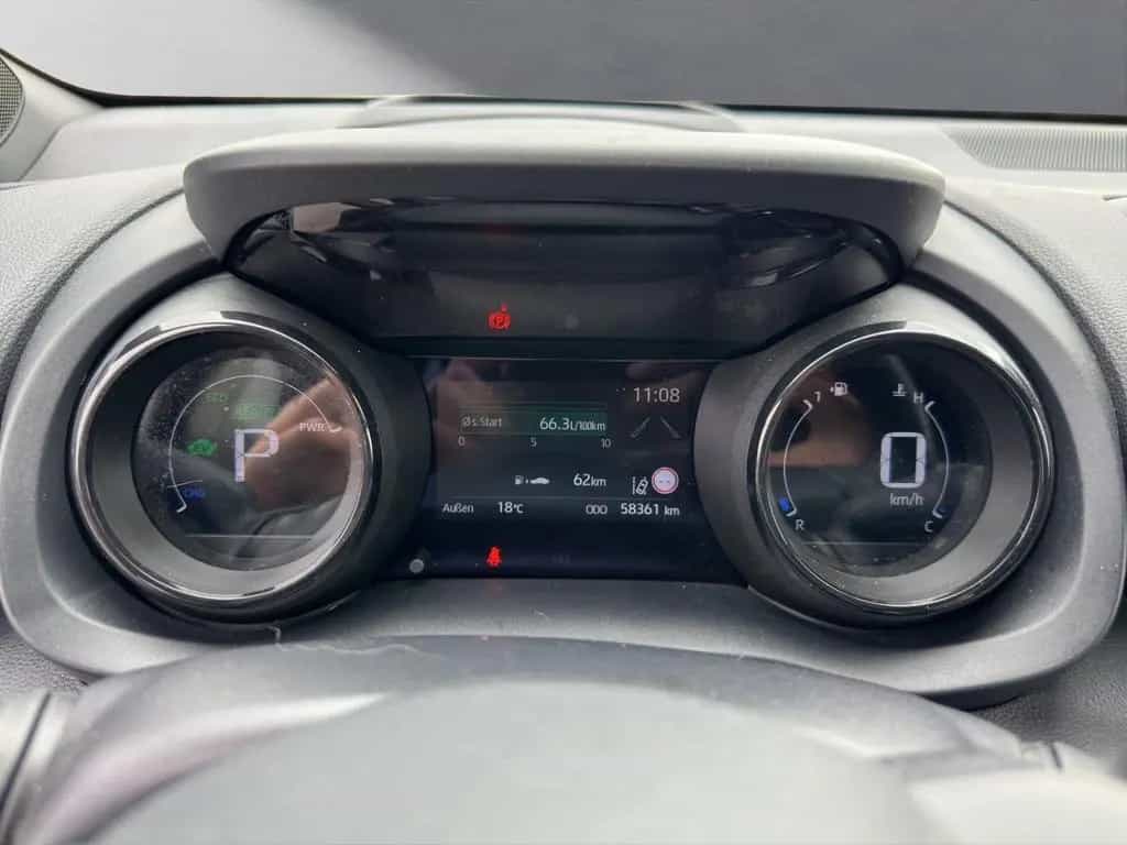 Toyota Yaris STYLE*CARPLAY*SHZ*HUD*PDC 15J-GARANTIE* 11/2020-photo-10