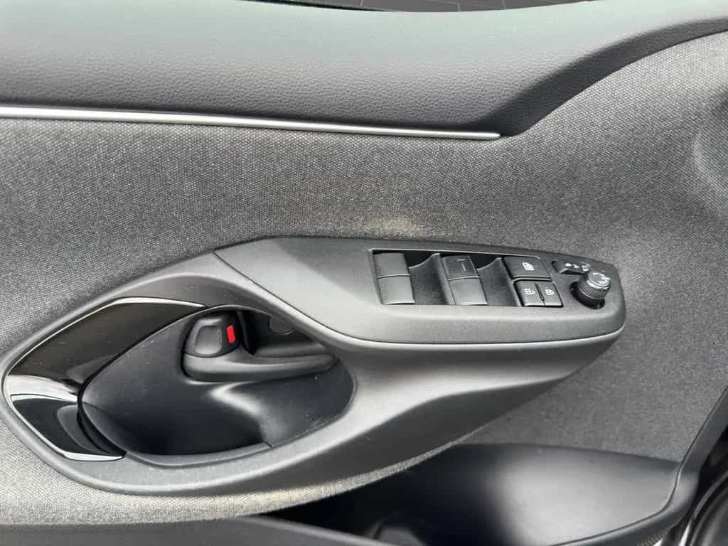 Toyota Yaris STYLE*CARPLAY*SHZ*HUD*PDC 15J-GARANTIE* 11/2020-photo-11