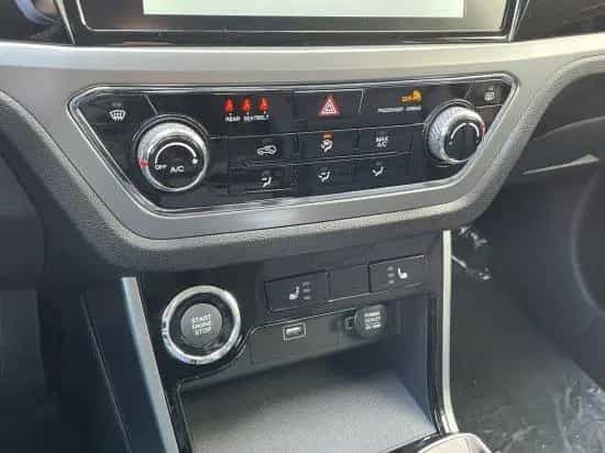 Ssangyong Korando 1.5 T-GDI 2WD AT Nomad Plus Alu19 Ledr D null-photo-15