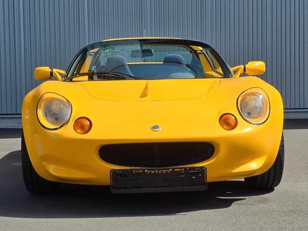 Lotus Elise 111 Serie I aus 1. Hand (LHD, top dokumentiert) 04/2000-photo-9