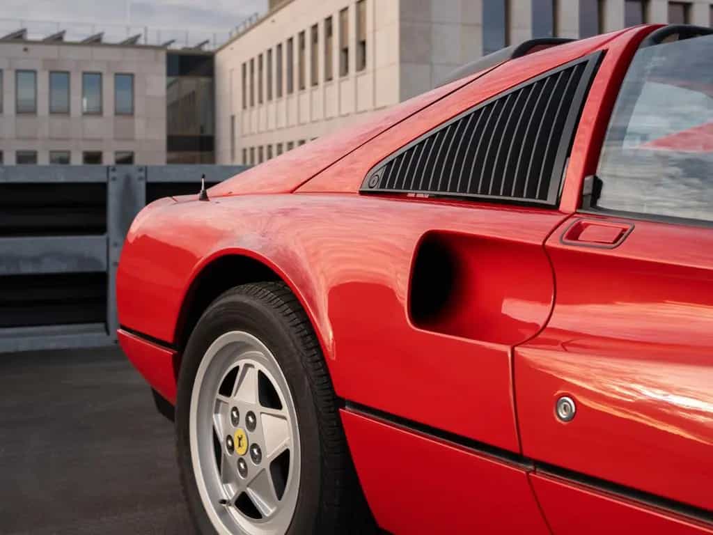 Ferrari 328 GTS V8 mit Kat *inkl. Garantie* 03/1988-photo-17