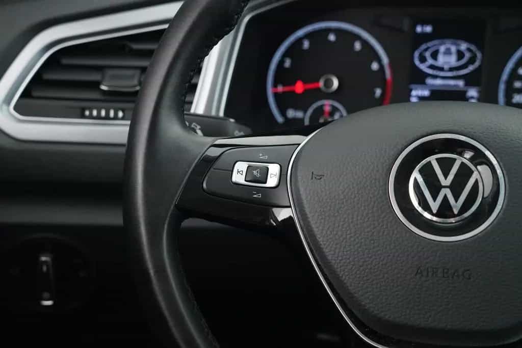 Volkswagen T-ROC 1.0 TSI ACTIVE+SCHECKHEFT KOMPLETT VW 06/2021-photo-11