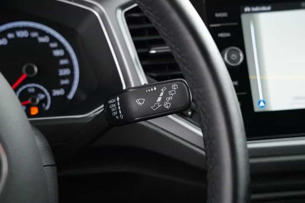 Volkswagen T-ROC 1.0 TSI ACTIVE+SCHECKHEFT KOMPLETT VW 06/2021-photo-14
