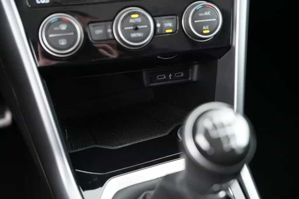 Volkswagen T-ROC 1.0 TSI ACTIVE+SCHECKHEFT KOMPLETT VW 06/2021-photo-22