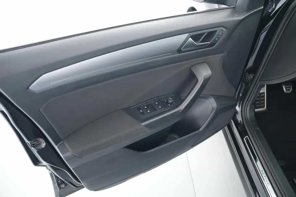 Volkswagen T-ROC 1.0 TSI ACTIVE+SCHECKHEFT KOMPLETT VW 06/2021-photo-23