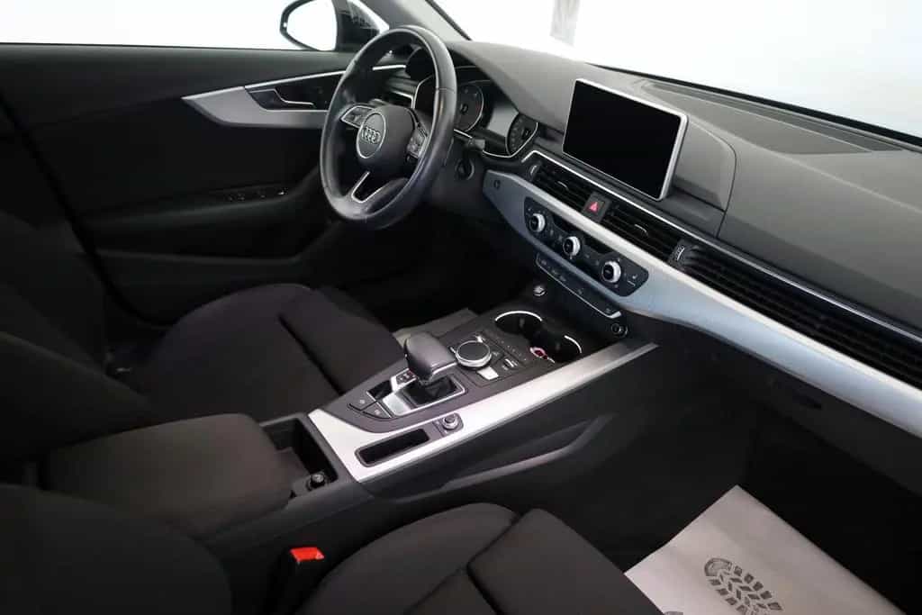 Audi A4 Lim. sport,S line,Navi,LED,SH,8fach bereift 03/2016-photo-3