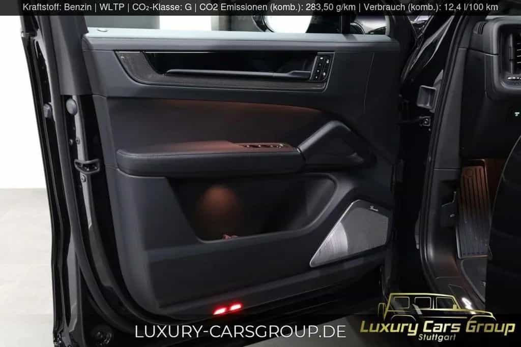 Porsche Cayenne Coupe GTS Turbo GT Pack-Burm-HUD-Carbon 04/2025-photo-18