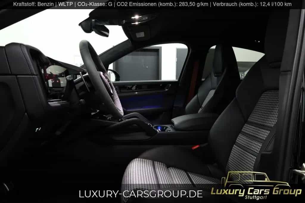 Porsche Cayenne Coupe GTS Turbo GT Pack-Burm-HUD-Carbon 04/2025-photo-22