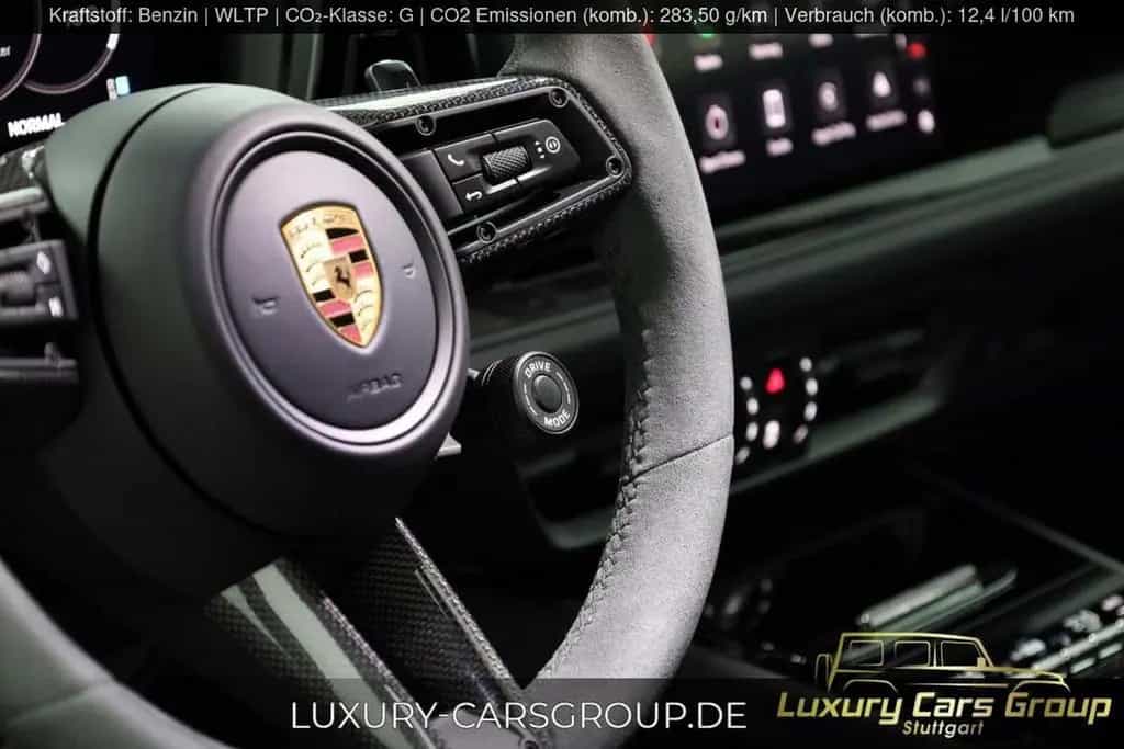 Porsche Cayenne Coupe GTS Turbo GT Pack-Burm-HUD-Carbon 04/2025-photo-27