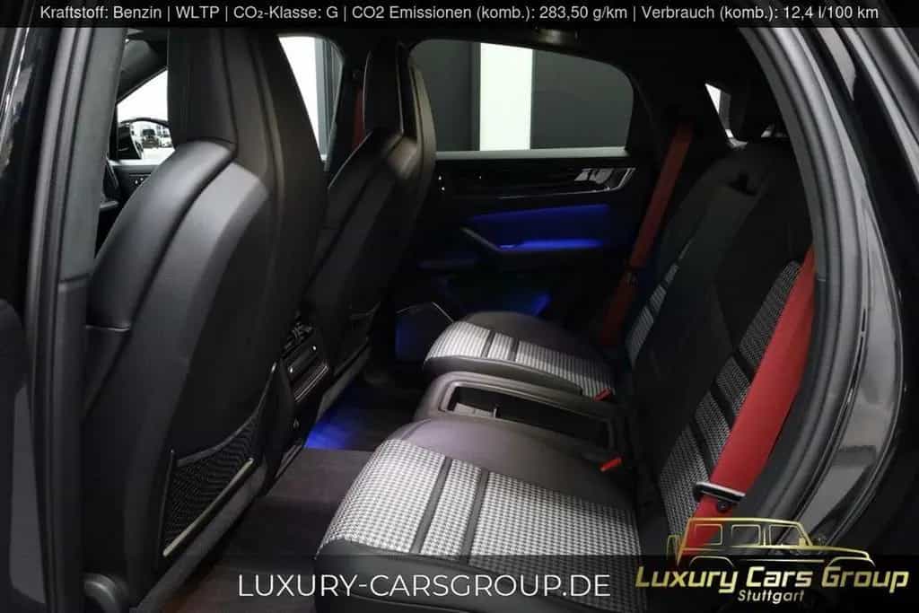 Porsche Cayenne Coupe GTS Turbo GT Pack-Burm-HUD-Carbon 04/2025-photo-28