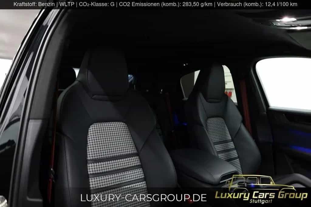 Porsche Cayenne Coupe GTS Turbo GT Pack-Burm-HUD-Carbon 04/2025-photo-34