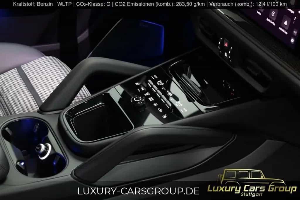 Porsche Cayenne Coupe GTS Turbo GT Pack-Burm-HUD-Carbon 04/2025-photo-38