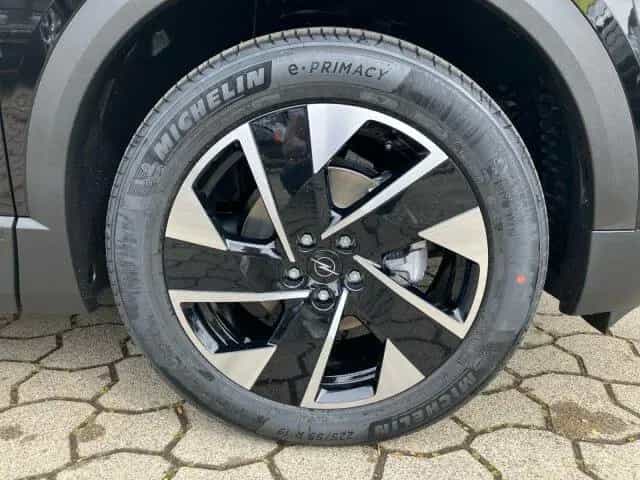 Opel Grandland 1.2 MHEV GS +360°Kamera+Matrix+ACC+ null-photo-4