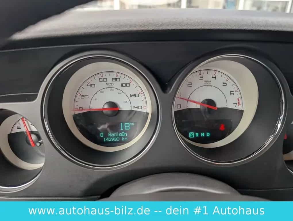 Dodge Challenger V6 3,6 *20Zoll*Automatik*Top Optik* 07/2014-photo-28