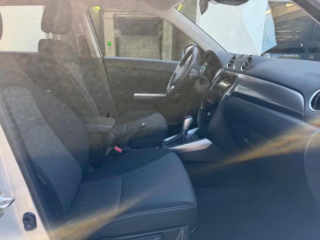 Suzuki Vitara 1.4 Comfort A/T HYBRID LED+NAVI+LM 12/2021-photo-10