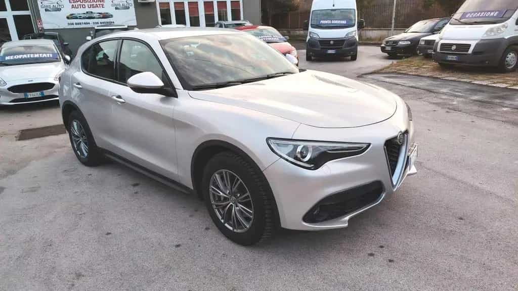 Alfa Romeo Stelvio 2.2 Turbodiesel 160 CV AT8 RW 09/2019-photo-2