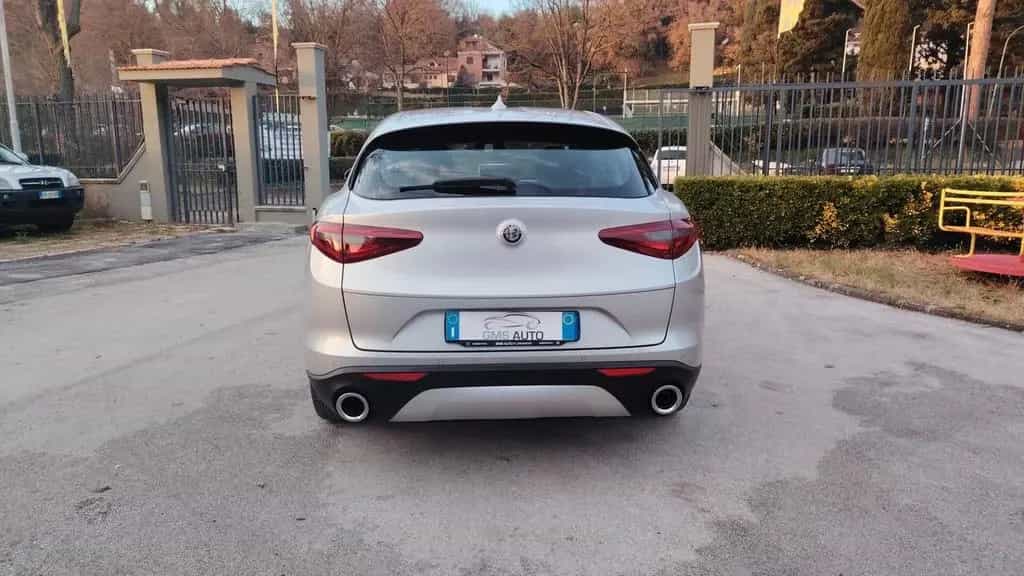 Alfa Romeo Stelvio 2.2 Turbodiesel 160 CV AT8 RW 09/2019-photo-4