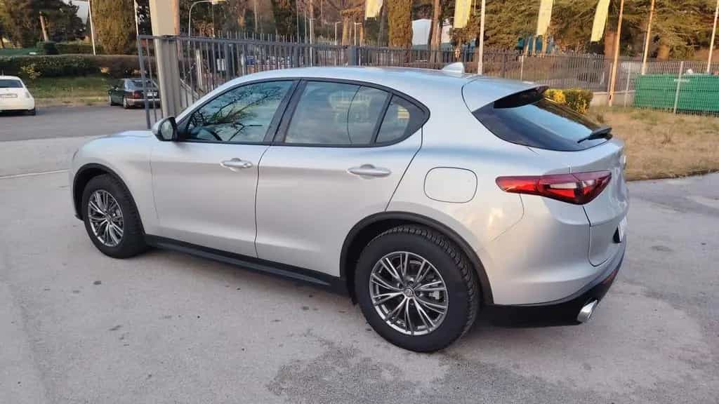 Alfa Romeo Stelvio 2.2 Turbodiesel 160 CV AT8 RW 09/2019-photo-5