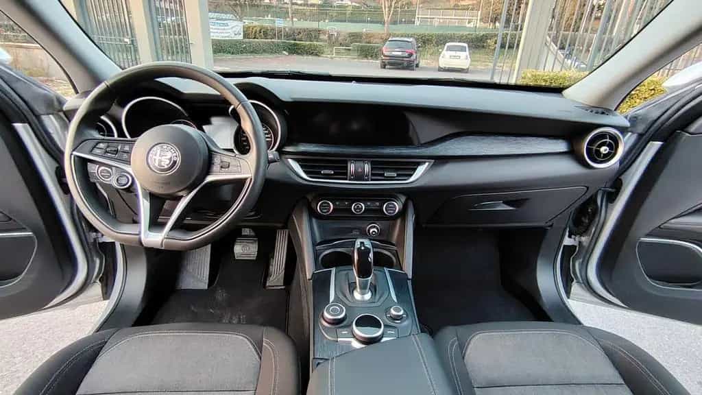Alfa Romeo Stelvio 2.2 Turbodiesel 160 CV AT8 RW 09/2019-photo-9