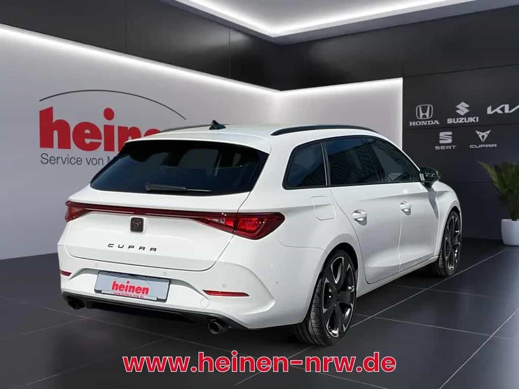 Cupra Leon SP VZ 2.0 TSI NAVI ACC SHZ KESSY KAM LM19 03/2024-photo-3