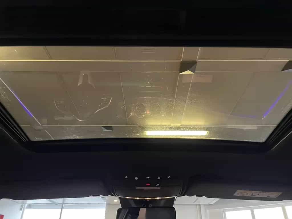 Mercedes-Benz E 220 Limousine-Schiebedach 02/2019-photo-26