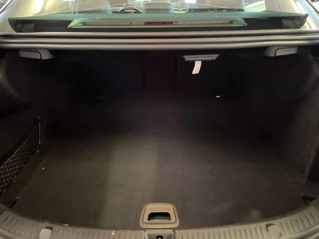 Mercedes-Benz E 220 Limousine-Schiebedach 02/2019-photo-29