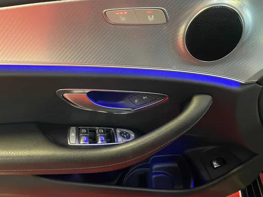 Mercedes-Benz E 220 Limousine-Schiebedach 02/2019-photo-7
