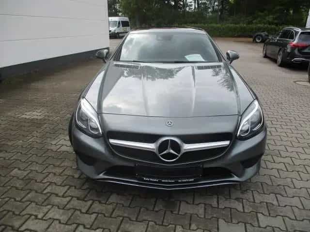 Mercedes-Benz SLC 180 9G-Tr. LED Navi Airscarf Pano Totw. PDC 03/2019-photo-1