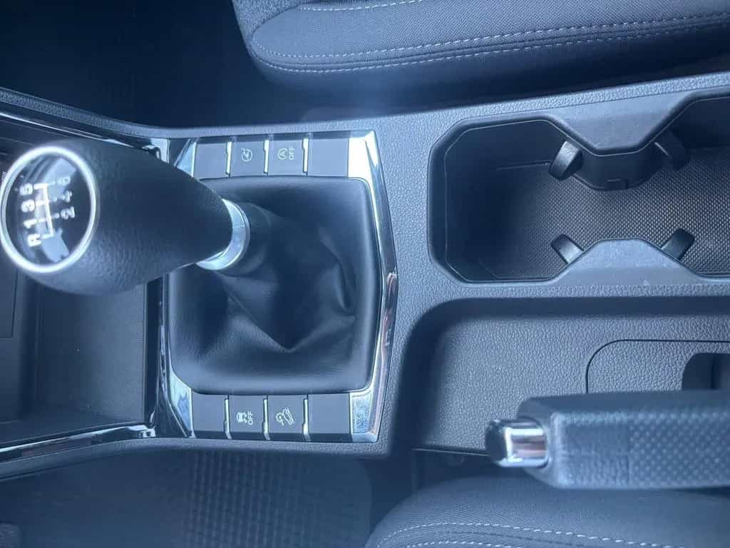 Ssangyong Korando 1.5 T-GDI 4x2 Quartz Navi+Fernlichtass. 02/2023-photo-24