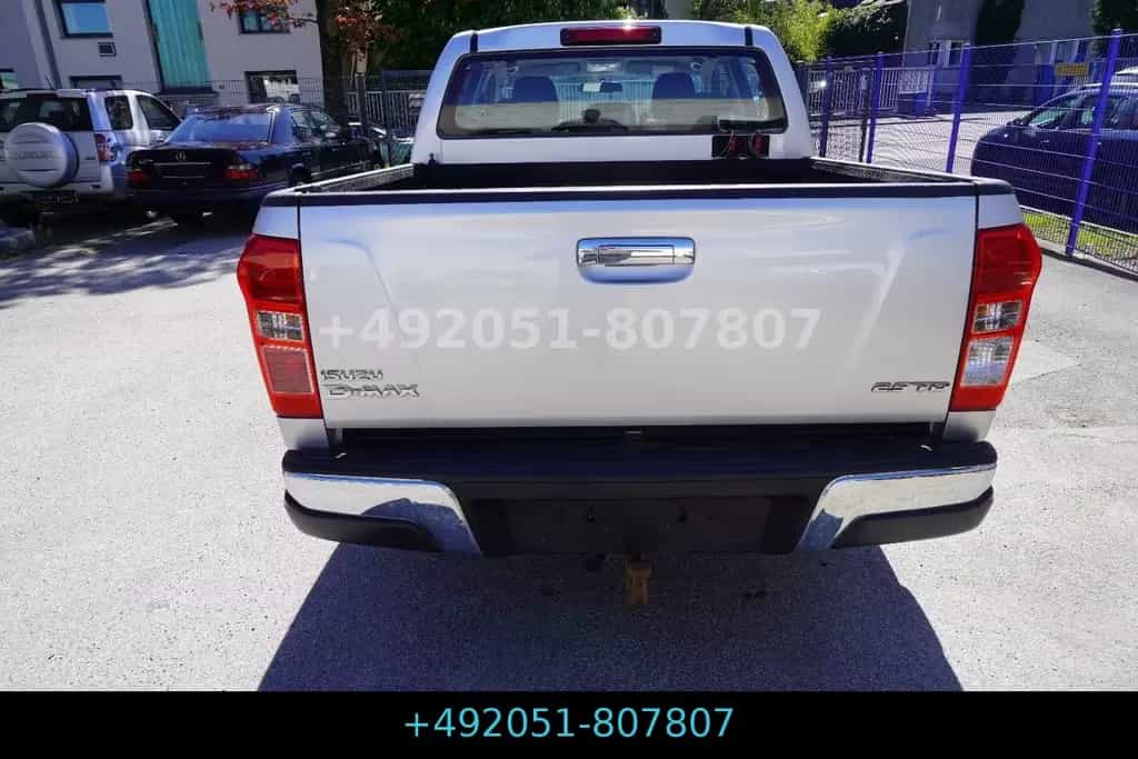 Isuzu D-Max 2,5 TD Double Cab 4WD Custom Autom. 04/2015-photo-10