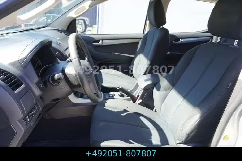 Isuzu D-Max 2,5 TD Double Cab 4WD Custom Autom. 04/2015-photo-5