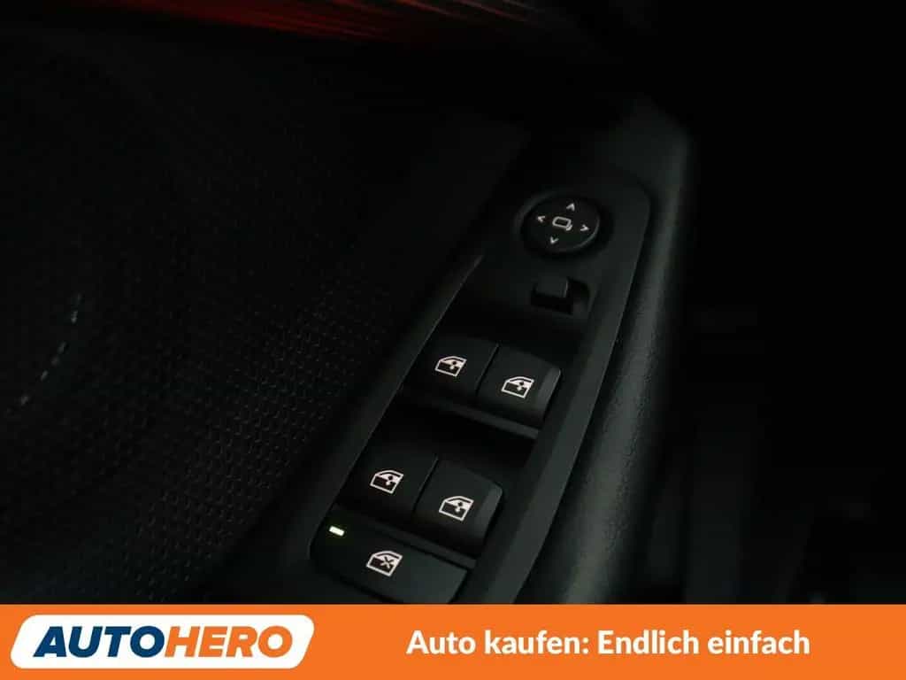 BMW 118 i Sport Line Aut.*NAVI*LED*CAM*SHZ*LHZ*TEMPO* 09/2022-photo-27