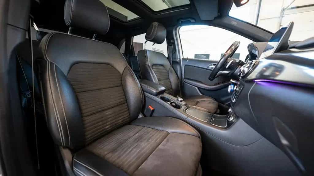 Mercedes-Benz B 250 AMG Line 04/2018-photo-11