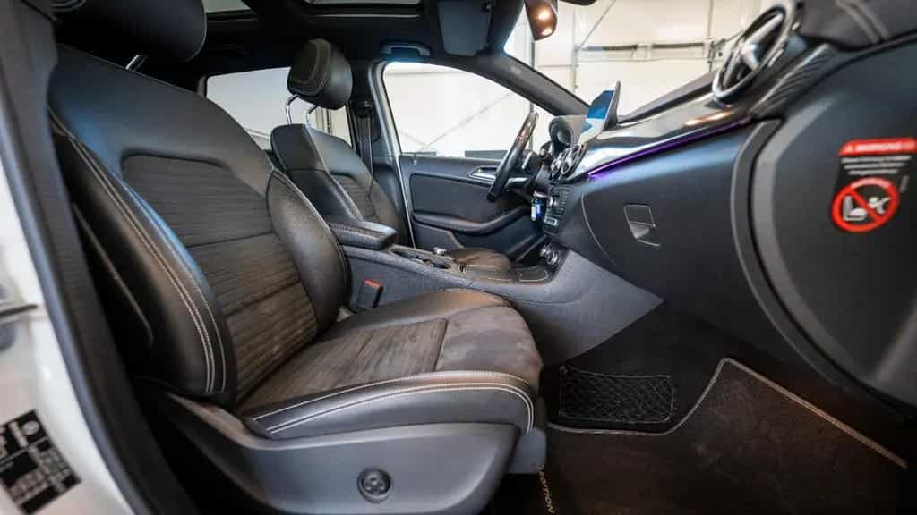 Mercedes-Benz B 250 AMG Line 04/2018-photo-12