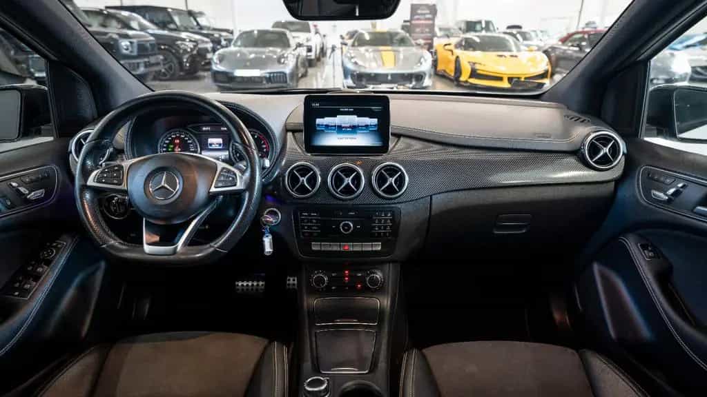 Mercedes-Benz B 250 AMG Line 04/2018-photo-6
