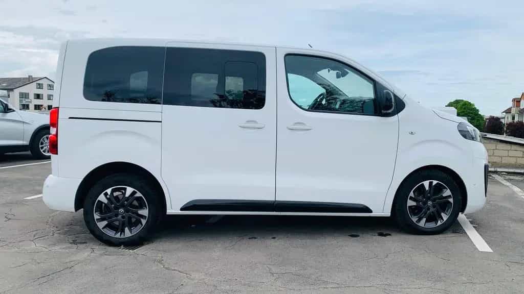 Opel Zafira Life Inno S Leder PDach ACC Standhz Massa 06/2019-photo-6