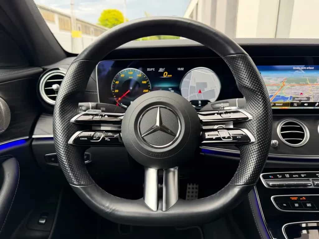 Mercedes-Benz E-Class d 4M 9G ACC*3x AMG*PANO*360*BURMESTER*HUD* 10/2021-photo-19