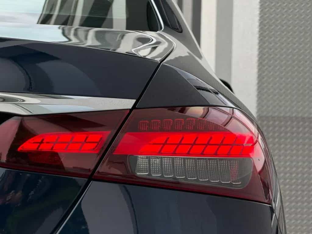 Mercedes-Benz E-Class d 4M 9G ACC*3x AMG*PANO*360*BURMESTER*HUD* 10/2021-photo-44