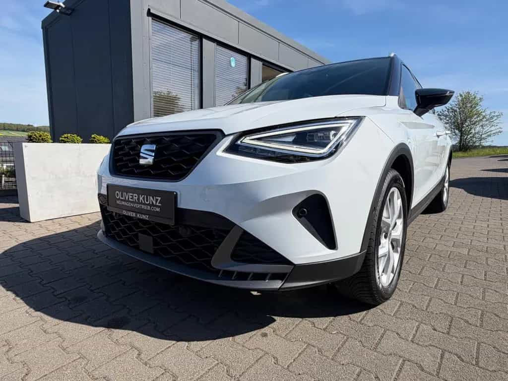 Seat Arona FR SPORT DSG LED Kamera AHK V.5 J Garantie 06/2025-photo-10