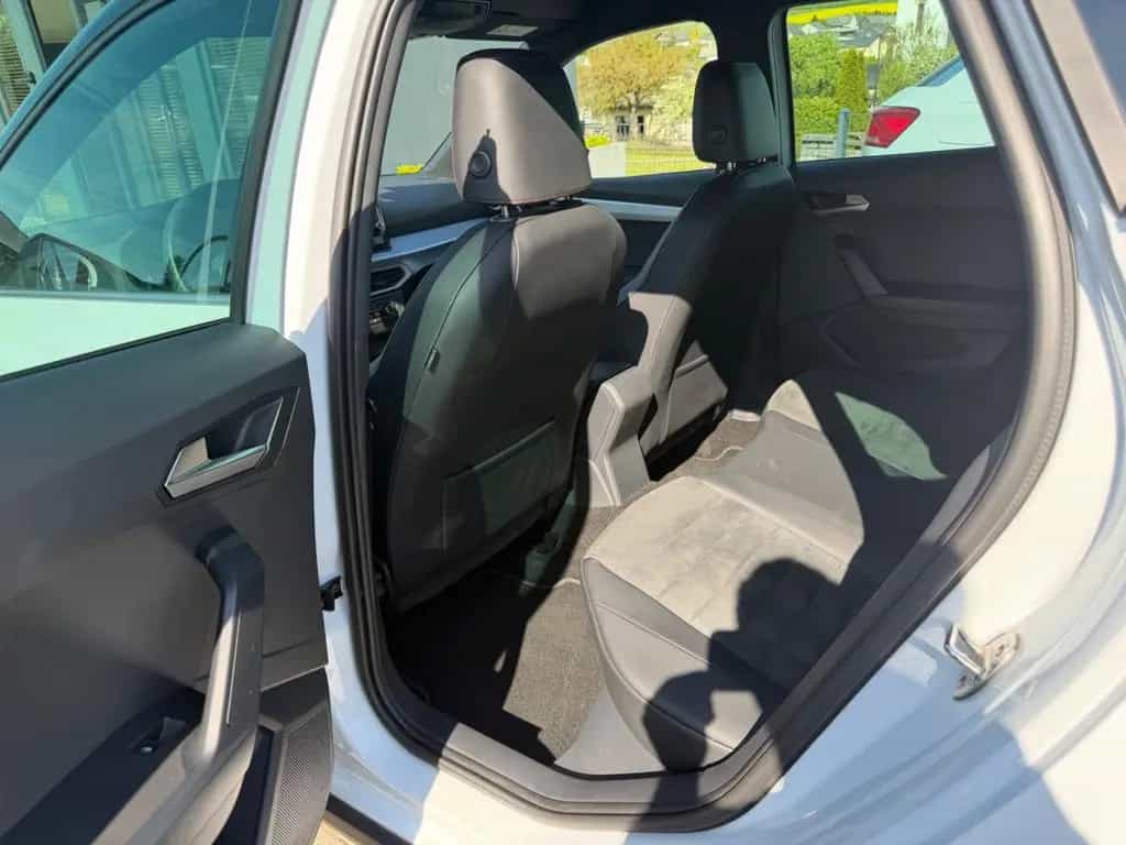 Seat Arona FR SPORT DSG LED Kamera AHK V.5 J Garantie 06/2025-photo-12