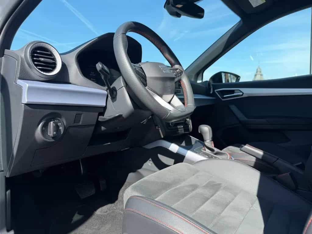 Seat Arona FR SPORT DSG LED Kamera AHK V.5 J Garantie 06/2025-photo-17