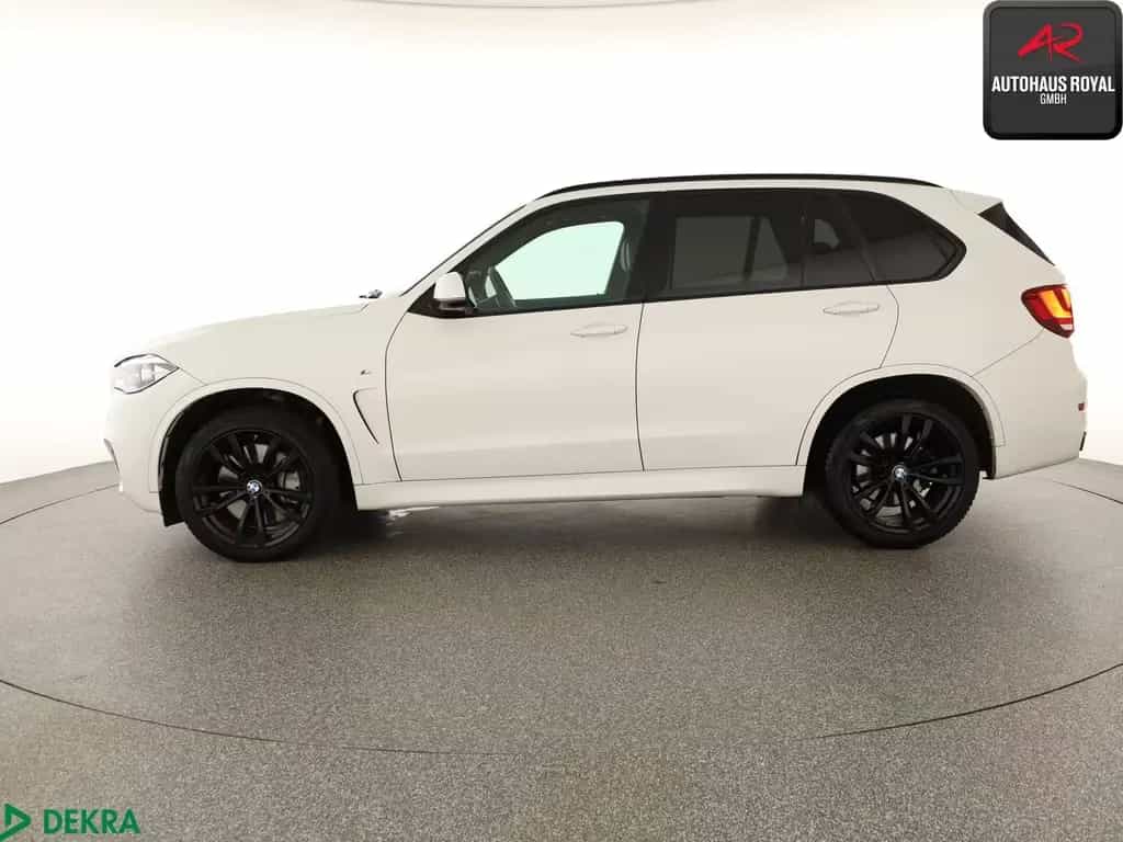 BMW X5 xDrive50i M SPORT HUD,ACC,360GRAD,SOFTCLOSE 07/2018-photo-1