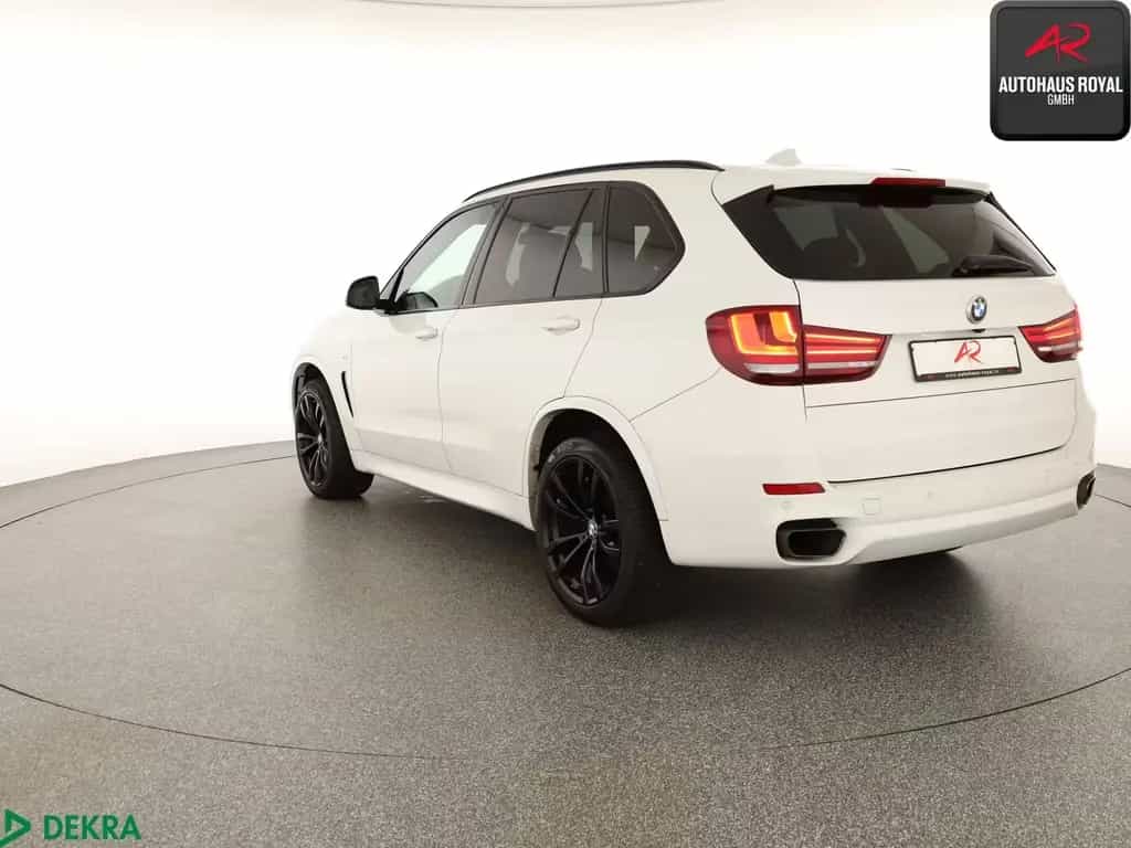 BMW X5 xDrive50i M SPORT HUD,ACC,360GRAD,SOFTCLOSE 07/2018-photo-2