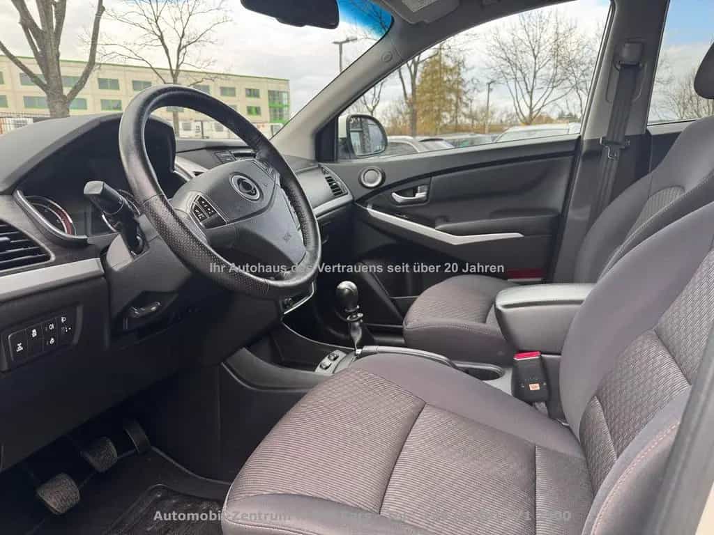 Ssangyong Korando D22T AWD 4X4 Crystal Klima 2000Kg AHK 06/2017-photo-10