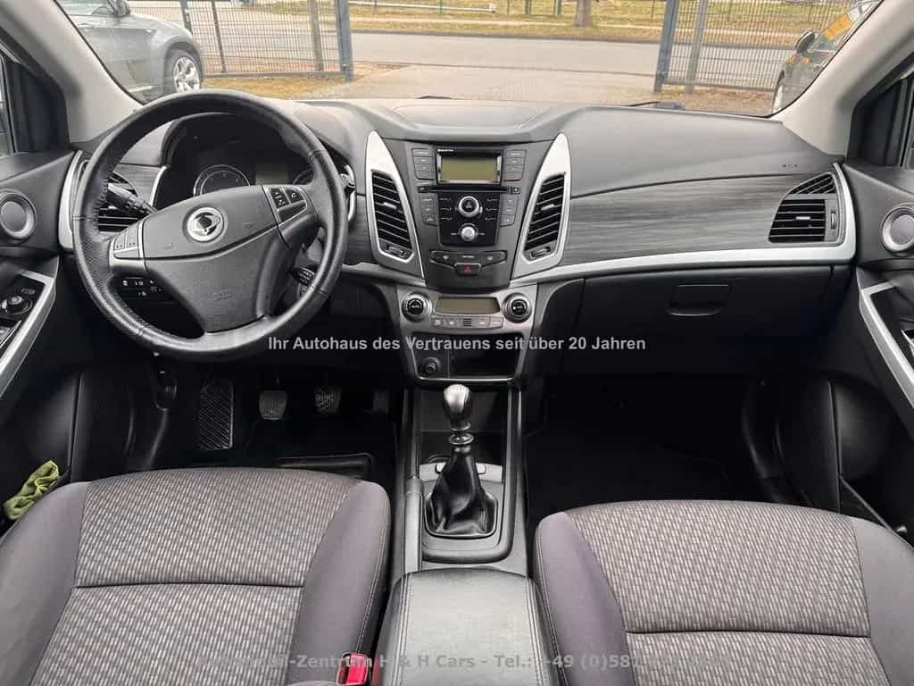 Ssangyong Korando D22T AWD 4X4 Crystal Klima 2000Kg AHK 06/2017-photo-14
