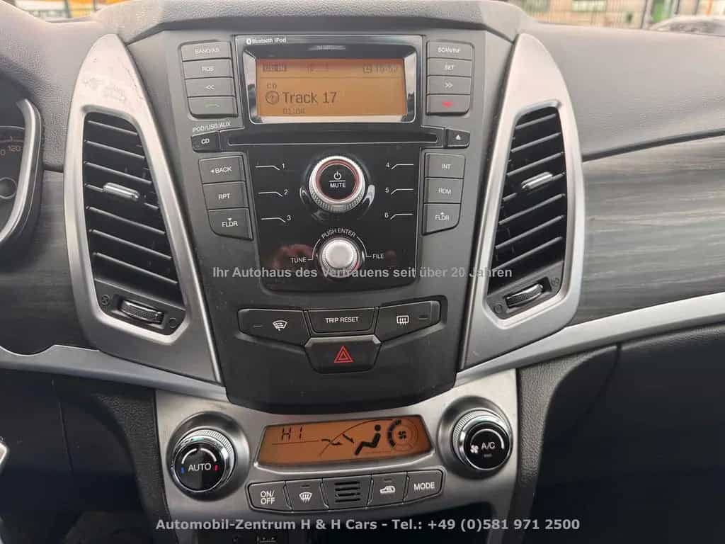Ssangyong Korando D22T AWD 4X4 Crystal Klima 2000Kg AHK 06/2017-photo-16